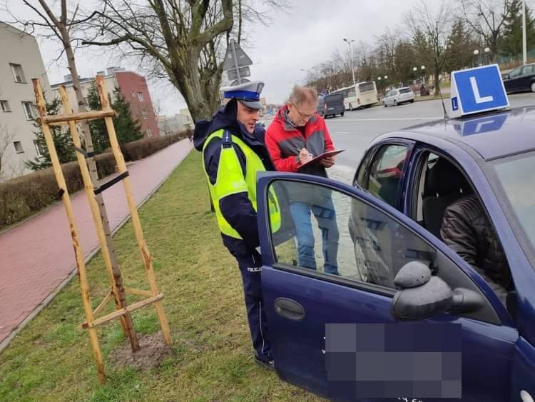 Policjanci z Opoczna kontrolowali instruktorów nauki jazdy