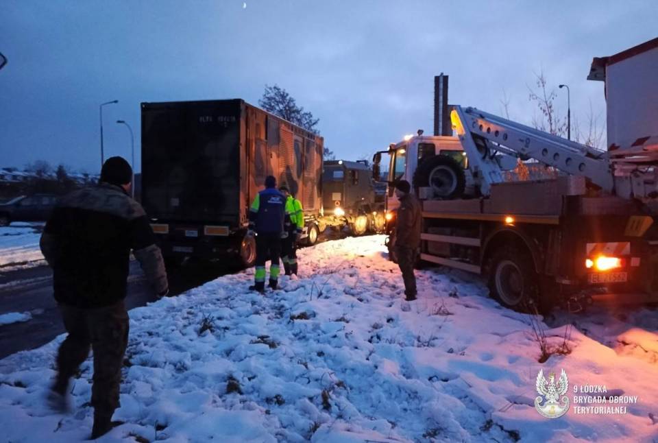 6_dziaania_9bot_na_sytuacje_kryzysowa_w_poddebicach_brak_prad_20251128-140909_1